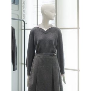 [주크]배색 카라 브이넥 니트(Z254KSK002)