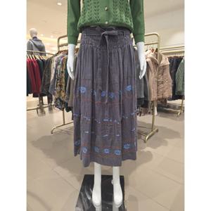 [비꼴리끄] 린넨 에스닉 자수 스커트 B242WK2010