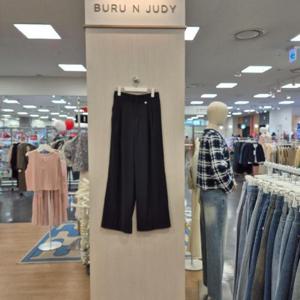 부루앤쥬디 HC42 원버튼투턱슬렉스 BBSDSC001P