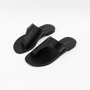 [백화점][신난다슈]여성 쪼리 슬리퍼 여름 플랫 엄지 쪼리 뮬 슬리퍼 샌들 낮은굽 LO258529 블랙