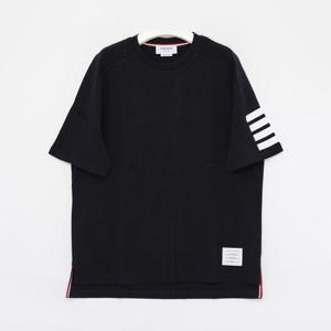 톰브라운 26SS 사선완장 반팔 남성 티셔츠 MJS246A 07323 415