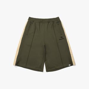 [디아도라] 레거시 저지 트랙 버뮤다 팬츠 OLIVE