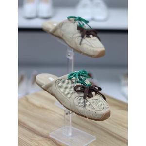 바이로쏘 세이브존06 캐주얼 레이스업 플랫굽 1cm 블로퍼 뮬 (BY)25S12380BI2