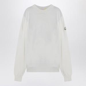 몽클레어 로고 프린트 화이트 크루넥 스웨터 9C000 04M1113 034