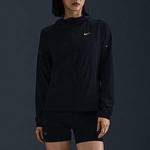 나이키바람막이 LQS HQ0651-010 스위프트 여성 리펠 패커블 러닝 재킷