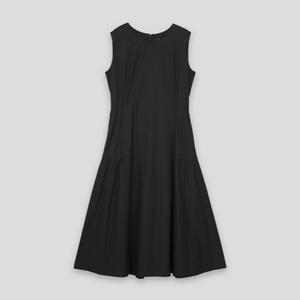 [코데즈컴바인] 셔링포인트 슬리브리스 원피스 (CKB-OP504W5)