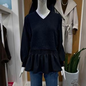 클리지 DP01 브이넥 레이어드 프릴 티셔츠 CQ2WKT17