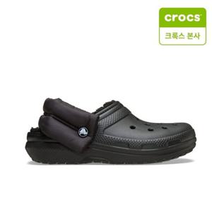 [크록스 본사] 클래식 퍼프 스트랩 라인드 클로그 블랙 211979-001