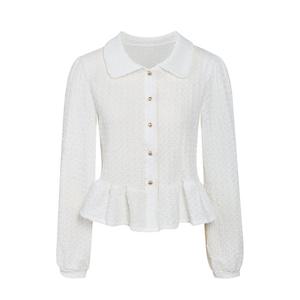 [제이제이 지고트]엠보 페블럼 플레어 카라 블라우스 GS4N0BL461