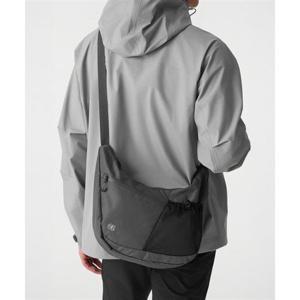 코오롱스포츠 KOLON SPORT 남녀공용 하이킹 크로스백 QEBDX26121DGY 387750