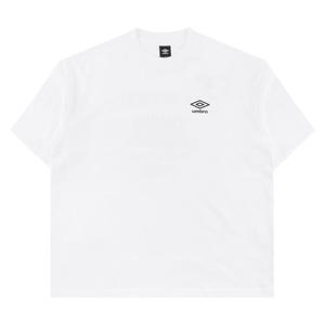 엄브로 맥스핏 레터링 그래픽 티셔츠 UR121CRS32WHT