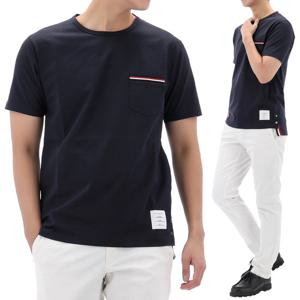 26SS 톰브라운 삼선 포켓 반팔 티셔츠 MJS010A 01454 415