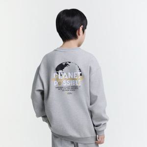 [내셔널지오그래픽키즈]K251USW960 백그래픽 맨투맨 MGREY