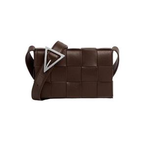 보테가 베네타 스몰 카세트 크로스바디백 라이트 브라운 크루즈 739351V29E02026