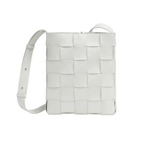 보테가 베네타 레더 메신저 카세트백 화이트 649601VMAY19007
