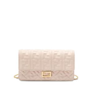 펜디 바게트 체인 지갑 클러치 8M0498AAJD