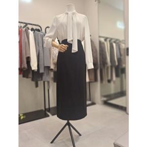 쉬즈미스 (SWWSKP42030) 울 혼방 H라인 스커트