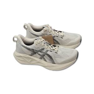 남성 아식스 노바블라스트 5 오트밀 블랙 - D 스탠다드 1011B974-250