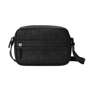 구찌 남성 GG 러버 이펙트 미니 숄더백(블랙) 771321 AAC0G 1000