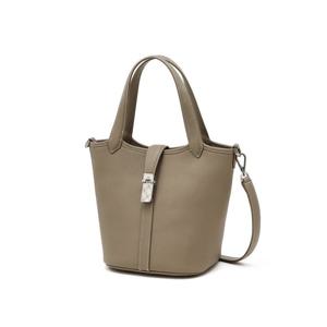 [닥스핸드백] 토페 소가죽 체크 장식 포인트 토트백S DCBA6E184I2