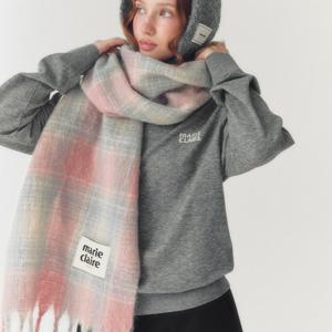 [마리끌레르] [정가59,000원] 클라우드 퍼지 체크 머플러(MAFDSC10NLP)