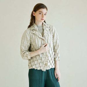 [요이츠](택가 199000원)[요이츠] 사각 크래프트 플리츠 자켓 라이트베이지_YJ08WNPJK03
