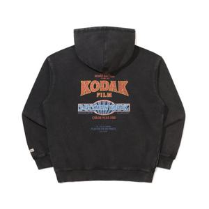 [코닥]코닥 스노우 워싱 그래픽 후드 티셔츠 K6123LHDO1BLK