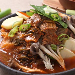 [무보까국밥] 한식명장 국내산 고기듬뿍 순살 감자탕 600g x 9팩, 뼈없는 감자탕