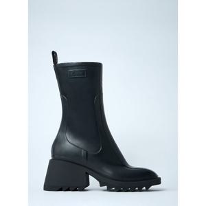 끌로에 로고 모티프 스퀘어토 베티 레인 부츠 CHC22A239Z2001