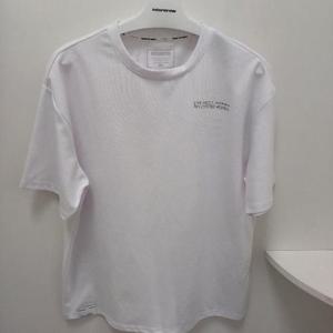 인터크루 HC17 라벨포인트반팔티셔츠 ITA2TM09AWH