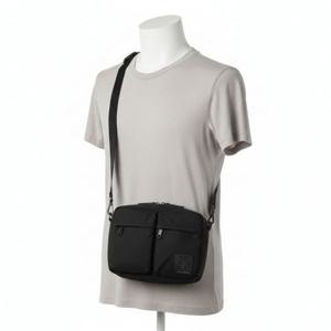 캘빈클라인진 유틸리티 엠블럼 카메라 백 4D3342G UB1 384974