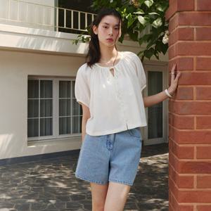 [잇미샤] 잇미샤 셔링포인트 볼륨 블라우스 ITP6ZBL720 ITP6ZBL720