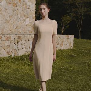 [잇미샤] 잇미샤 스퀘어넥 페미닌 원피스 ITP8ZOP730 ITP8ZOP730