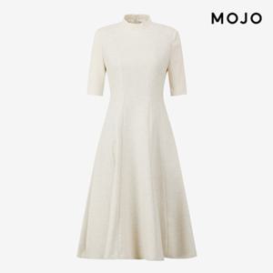 [모조에스핀] 라이트 베이지 니트 배색 플레어 원피스 (J254XSE016) J254XSE016