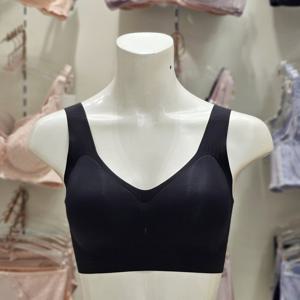 [트라이엄프] 쿨 텐션 프리컷 노와이어 심리스 무봉제 브라 TEWBR371 BK