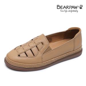 [와이컨셉] 베어파우 여성 캐주얼 베이직 슬립온 베이지 NEVAEH K2903091QA-W K2903091QA-W