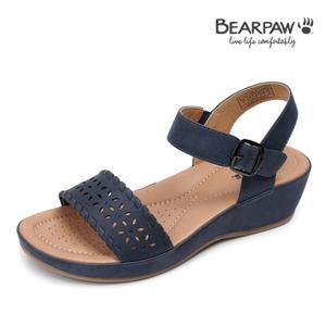 [와이컨셉] 베어파우 여성 캐주얼 페미닌 스트랩 샌들 네이비 LAURIE K2265015QB-W K2265015QB-W