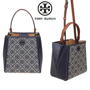 토리버치 160232 405 여자 McGraw 로고 패치 스몰 버킷 숄더백