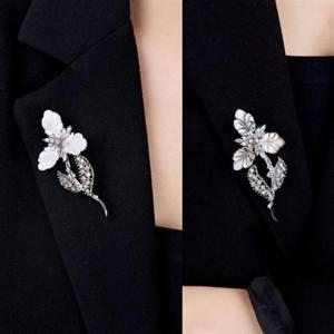 브로치 시뮬럿다이아 꽃송이 큰 시후주얼리 CY135C 꽃 유색보석