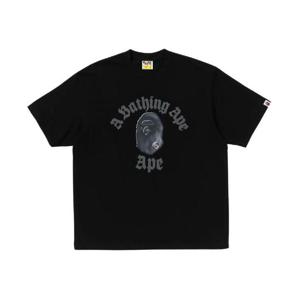 베이프 고딕 컬리지 릴렉스드 핏 티셔츠 블랙 0ZXTEM110349N