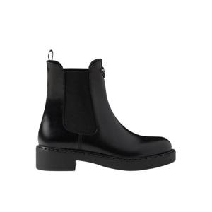 프라다 브러쉬드 카프 레더 첼시 부츠 블랙 1T703N-055-F0002