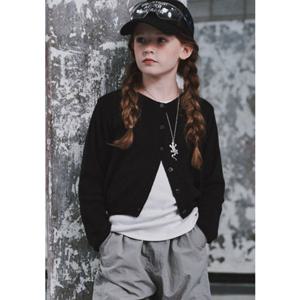 [블루테일] (AZH2CK02BK) 스탠다드핏 라운드 울혼방 가디건 AZH2CK02BK