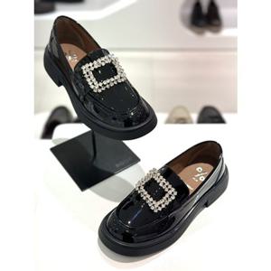 [소다] 소다 여성 크리스탈 장식 디테일 로퍼 3CM ARS50047-10 ARS5004710