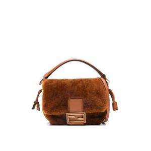 펜디 맘마 바게트 스몰 크로스 백 8BS105AYCU