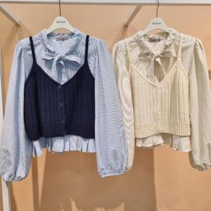 라티움 HC34 봄간절기세로줄셔츠니트조끼숏짧은 세트 T2613SE01