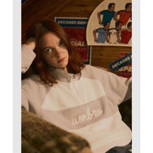 엄브로 UMBRO 우먼스 플러피 스탠넥 하프집업 맨투맨 아이보리 UQ422CFSN1 UQ422CFSN1_SCW0 372584
