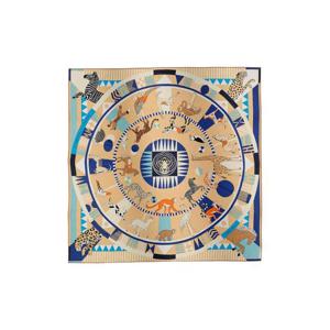 에르메스 르 카루젤 뒤 티그르 로얄 스카프 90 실크 트윌   베쥬 도레 인디고 크렘 H004206S02