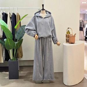 [포커스]FW4J9ST5000_하트 자수 후드티 팬츠 세트