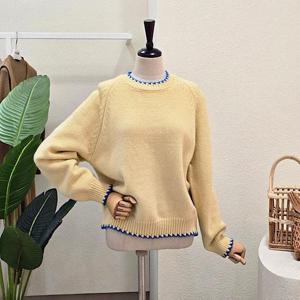 [포커스]FS5A7KT00097_컬러 라인 배색 스웨터