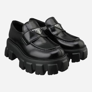 [프라다]5F 1D649M B4L F0002 여성 브러시드 가죽 모놀리스 로퍼